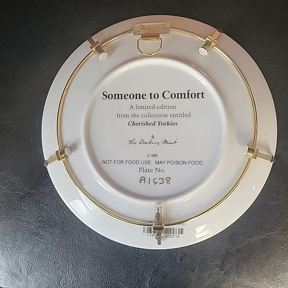 Vintage Danbury Mint., Someone to Comfort Yorkie Collector Plate - Picture 3 of 4